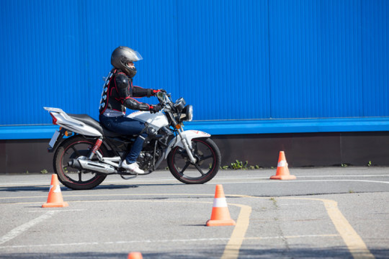 Cnh Moto e Carro Eixo Rodoviário Leste - Habilitação Moto